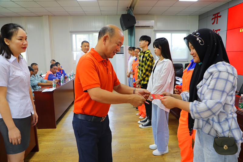 “金秋助學，圓夢明佳！”明佳集團黨支部及工會組織開展愛心助學活動！